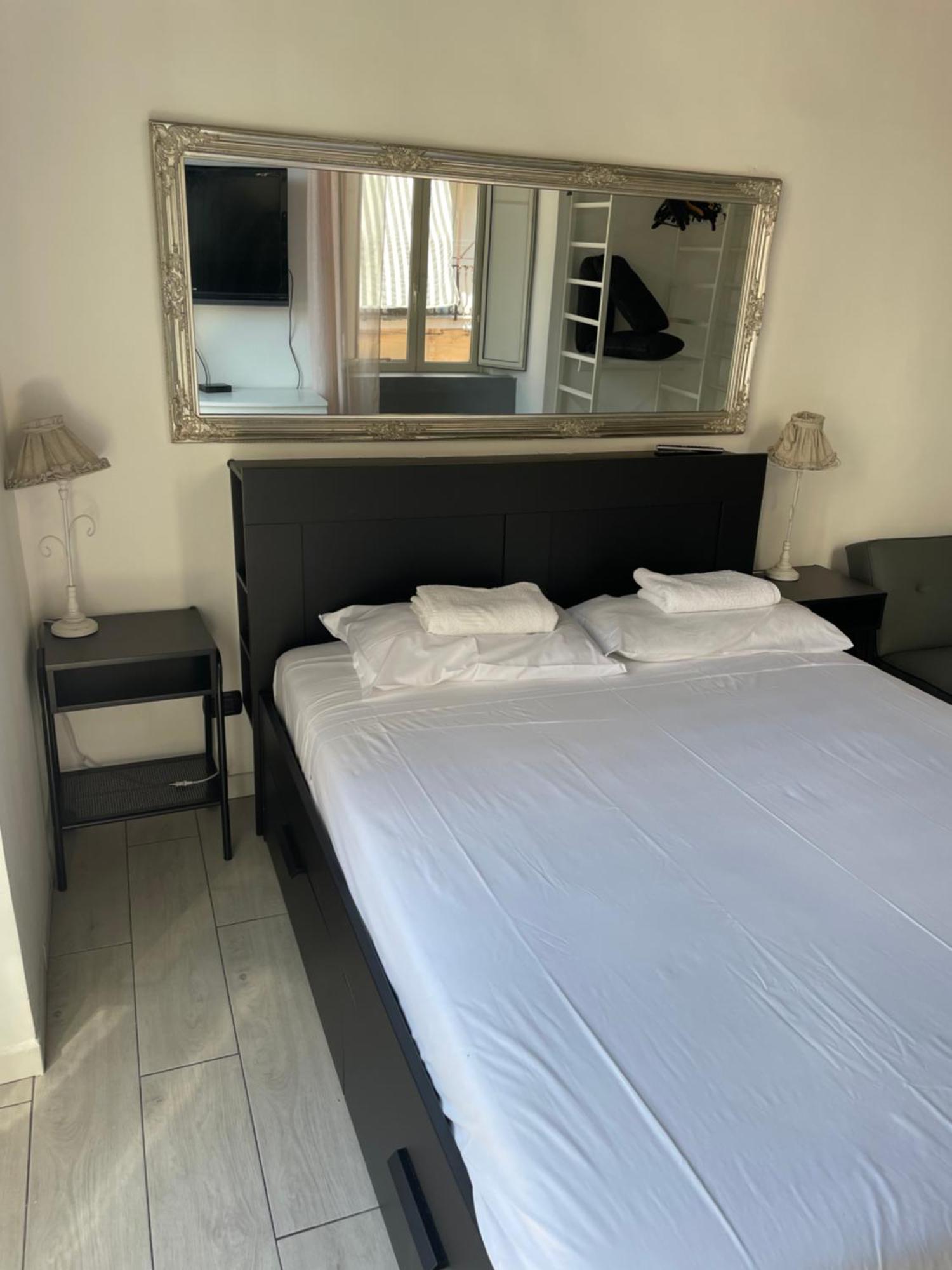Suite &House Nápoly Kültér fotó